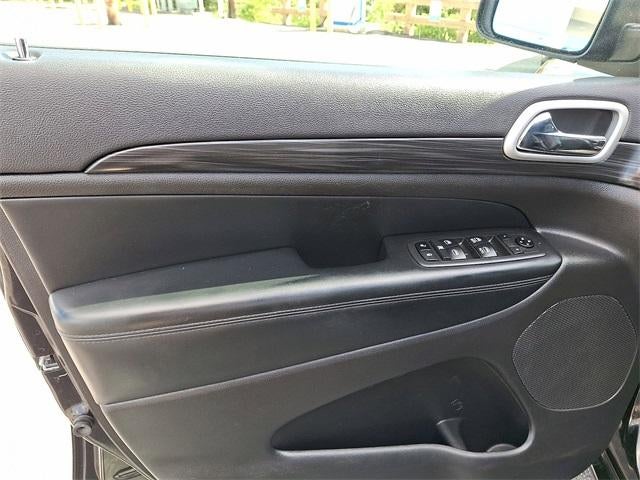 2021 Jeep Grand Cherokee Laredo X 4x4