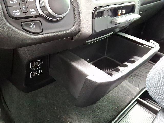 2020 RAM 1500 Big Horn Quad Cab 4x4 6'4" Box