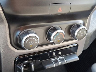 2020 RAM 1500 Big Horn Quad Cab 4x4 6'4" Box