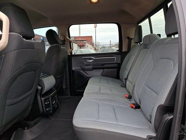 2020 RAM 1500 Big Horn Crew Cab 4x4 5'7" Box