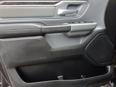 2020 RAM 1500 Big Horn Crew Cab 4x4 5'7" Box