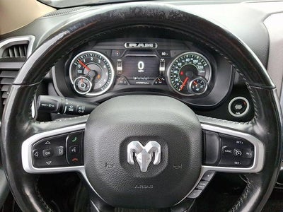 2020 RAM 1500 Big Horn Crew Cab 4x4 5'7" Box