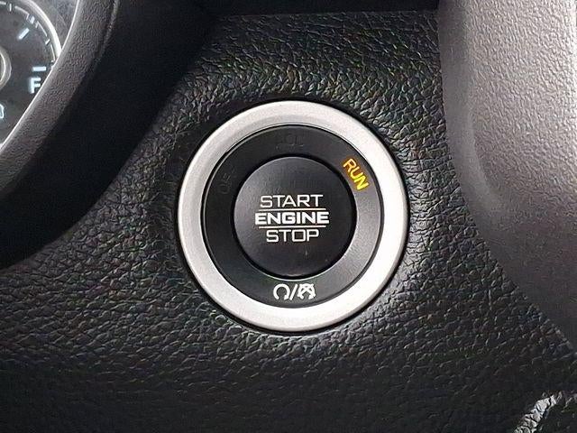 2020 RAM 1500 Big Horn Crew Cab 4x4 5'7" Box