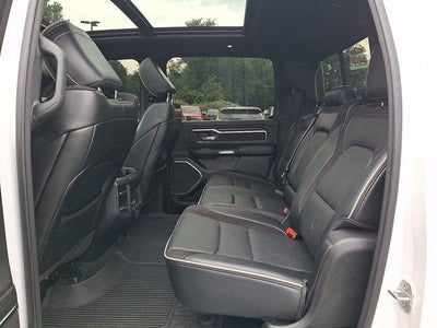 2024 RAM 1500 Laramie Crew Cab 4x4 5'7" Box
