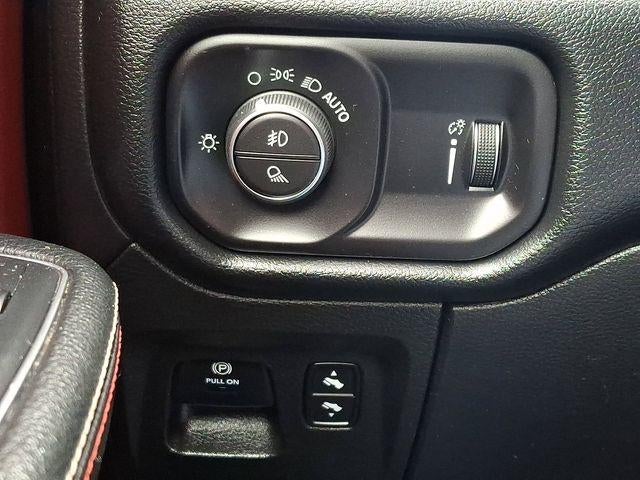 2020 RAM 1500 Rebel Crew Cab 4x4 5'7" Box