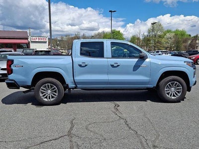 2025 Chevrolet Colorado WT/LT