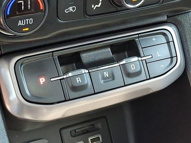 2021 GMC Acadia AT4