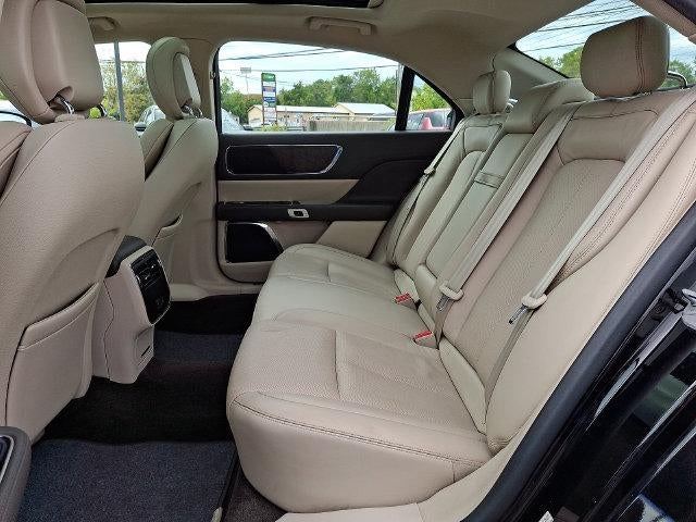 2017 Lincoln Continental Select