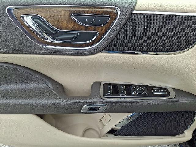 2017 Lincoln Continental Select