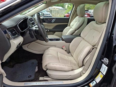 2017 Lincoln Continental Select