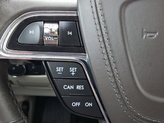 2017 Lincoln Continental Select