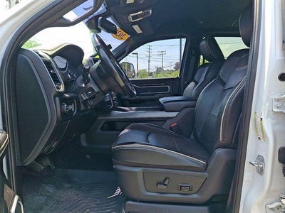 2021 RAM 3500 Laramie Crew Cab 4x4 8' Box