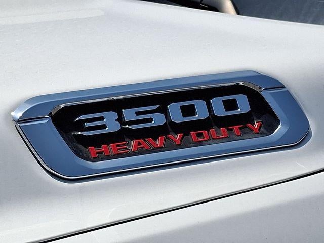 2021 RAM 3500 Laramie Crew Cab 4x4 8' Box