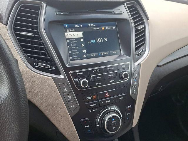 2018 Hyundai Santa Fe SE
