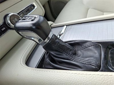 2022 Volvo XC90 T5 Momentum 7 Passenger