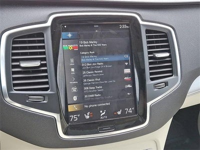 2022 Volvo XC90 T5 Momentum 7 Passenger