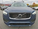 2022 Volvo XC90 T5 Momentum 7 Passenger