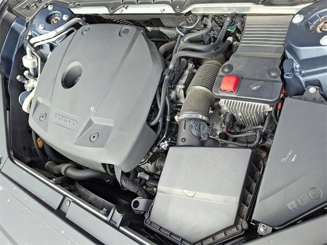 2022 Volvo XC90 T5 Momentum 7 Passenger