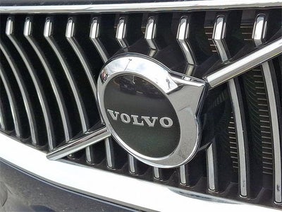 2022 Volvo XC90 T5 Momentum 7 Passenger